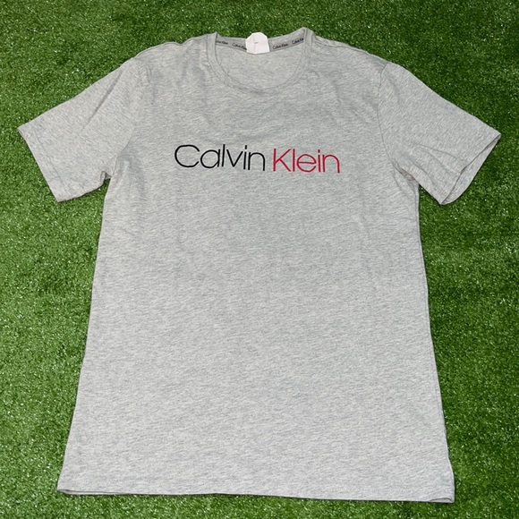 Calvin Klein Men’s Tee(USED) - Picture 1 of 9
